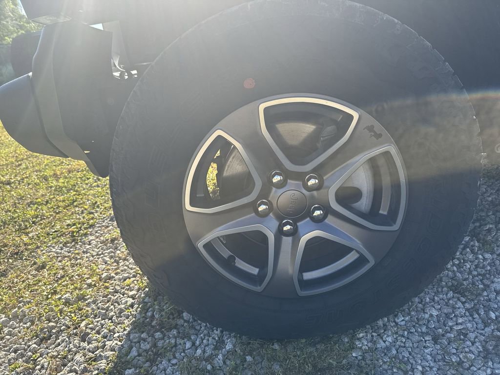 Certified 2018 Jeep Wrangler Unlimited Sport S image 18