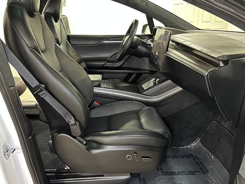 Used 2026 Tesla Model X Plaid AWD/4WD image 21