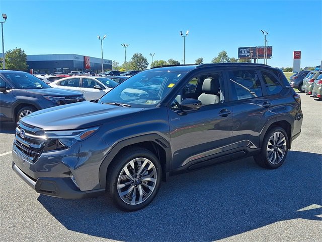 New 2025 Subaru Forester Touring image 6
