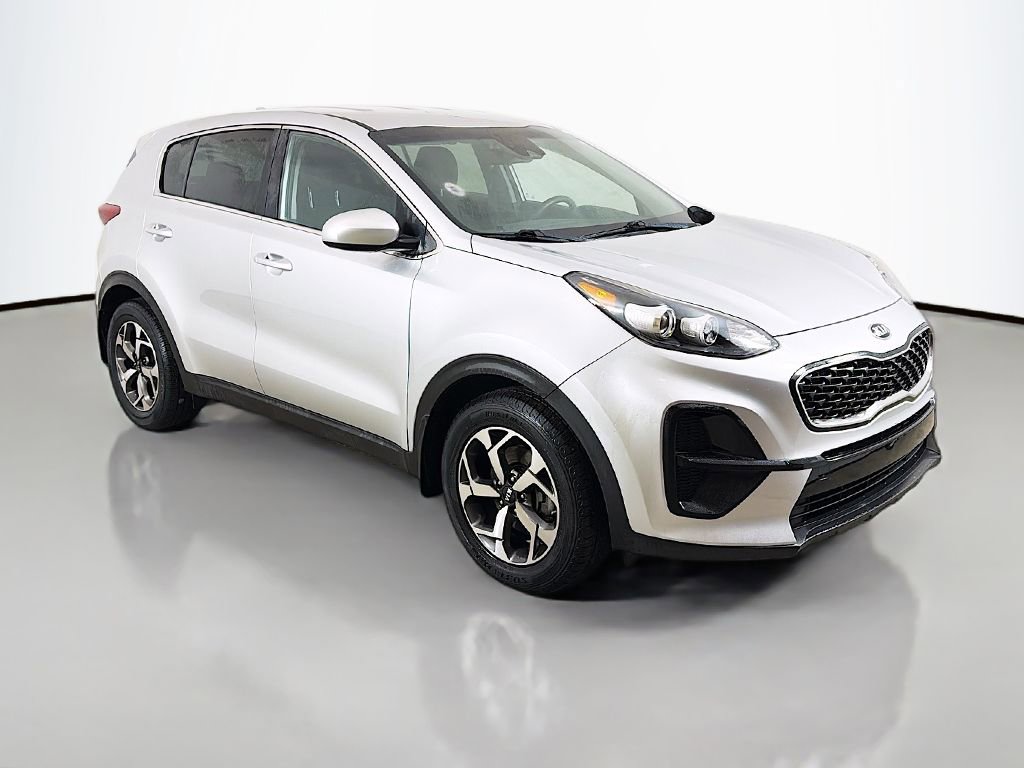Used 2020 Kia Sportage LX image 2