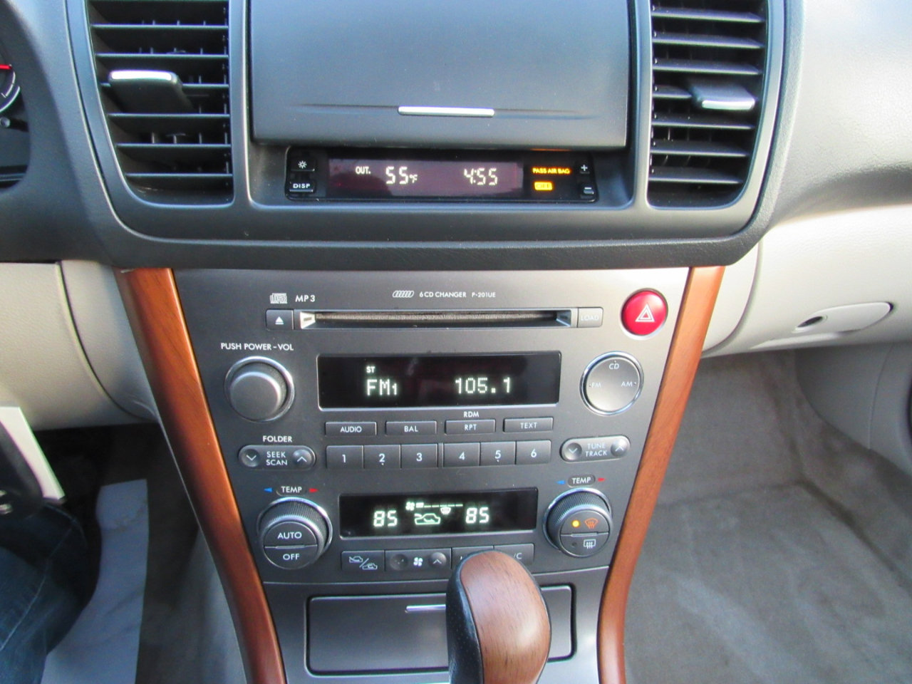 Used 2005 Subaru Outback 3.0R VDC Limited image 18