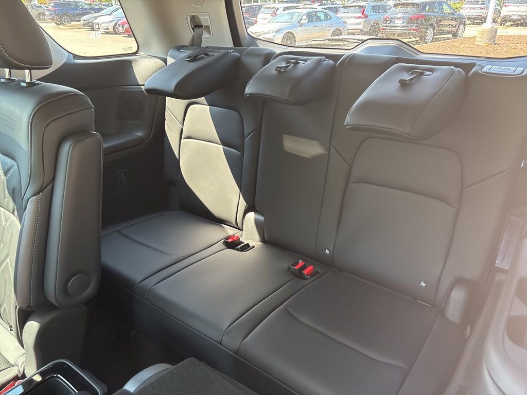 New 2026 Nissan Pathfinder Platinum image 16