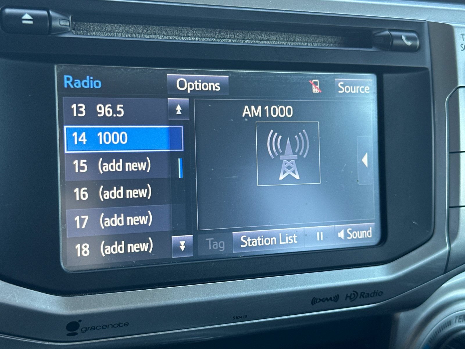 Used 2018 Toyota 4Runner SR5 AWD/4WD image 17