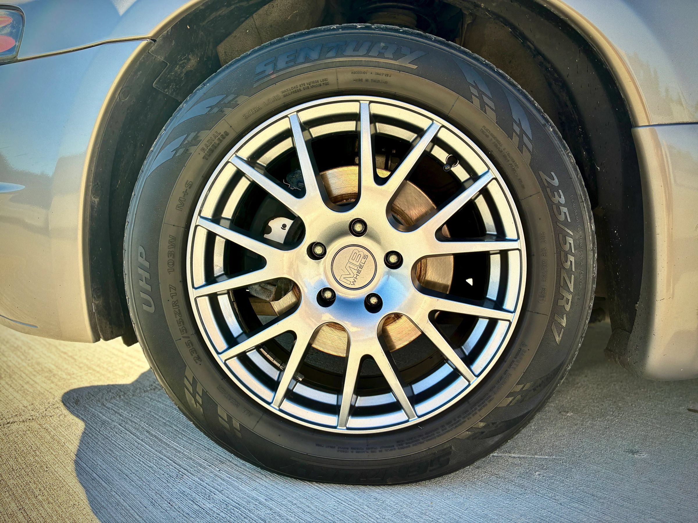 Used 2003 Pontiac Bonneville SLE FWD image 24