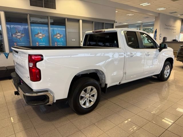 Used 2021 Chevrolet Silverado 1500 LT RWD image 3