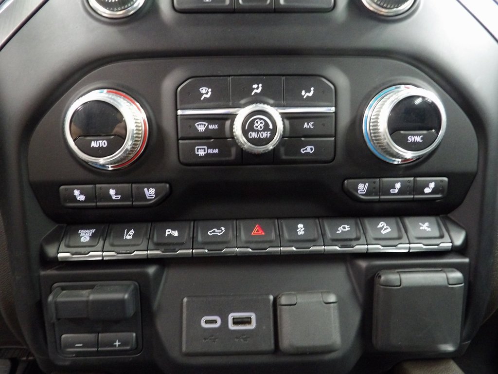 Used 2023 GMC Sierra 3500 Denali w/ Technology Package image 53