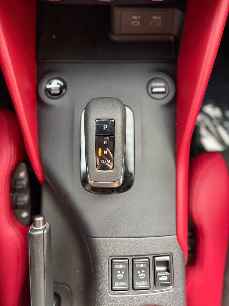 Used 2024 Nissan Z Performance w/ Floor Mat Package image 18