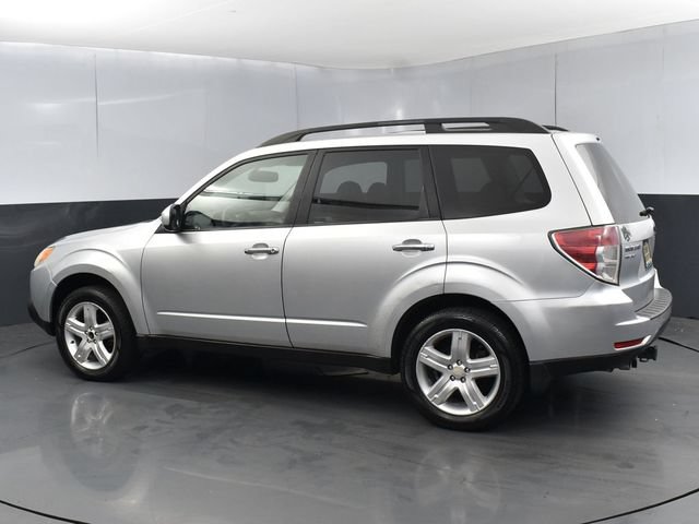 Used 2010 Subaru Forester 2.5X Limited AWD/4WD image 6
