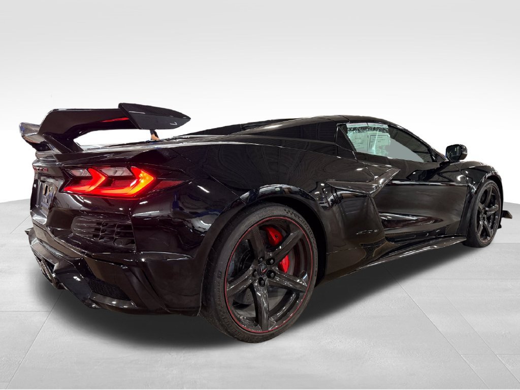 Used 2024 Chevrolet Corvette Z06 w/ Z07 Performance Package RWD image 6