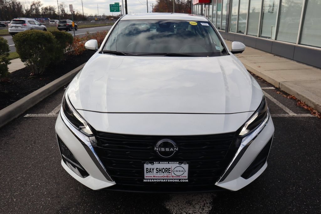 Certified 2025 Nissan Altima 2.5 SL FWD image 4