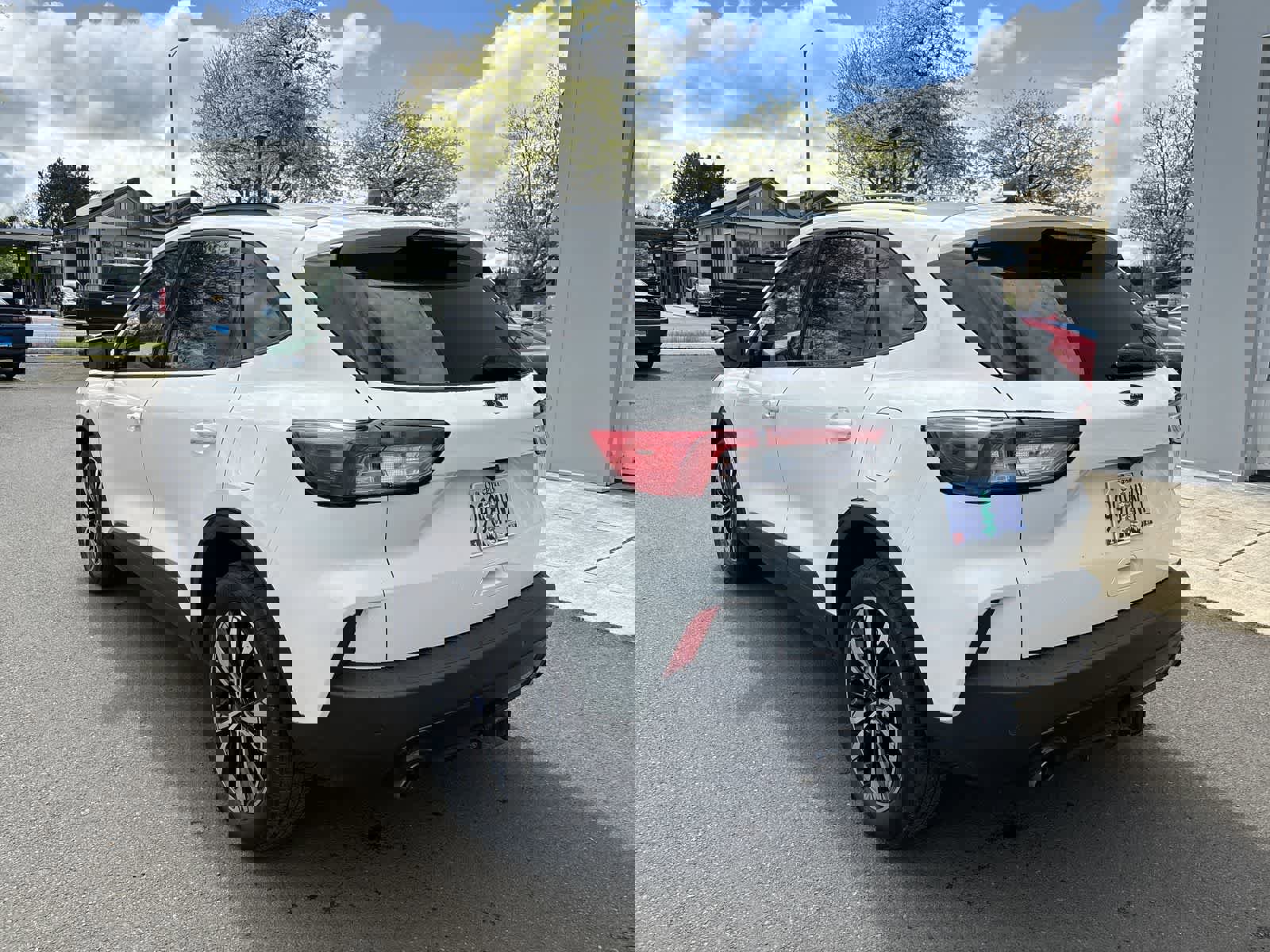 Used 2021 Ford Escape SEL w/ SEL Stealth AWD Package image 3