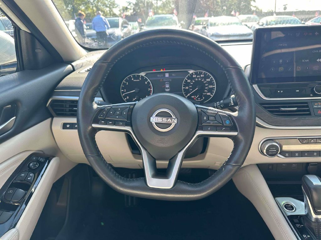 Used 2023 Nissan Altima 2.5 SL FWD image 13