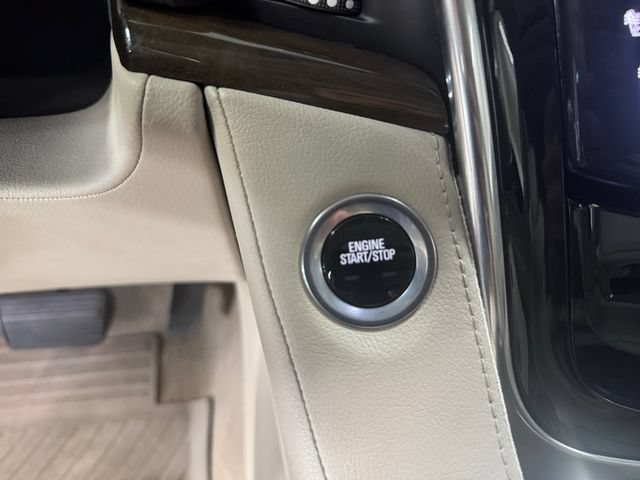 Used 2018 Cadillac Escalade Luxury AWD/4WD image 22