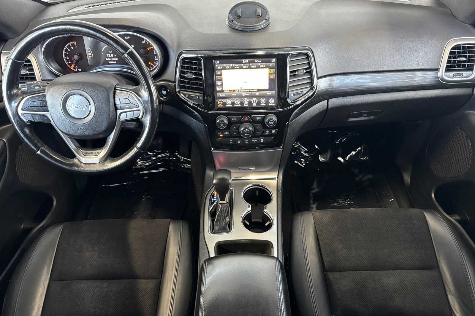 Used 2020 Jeep Grand Cherokee Altitude RWD image 12