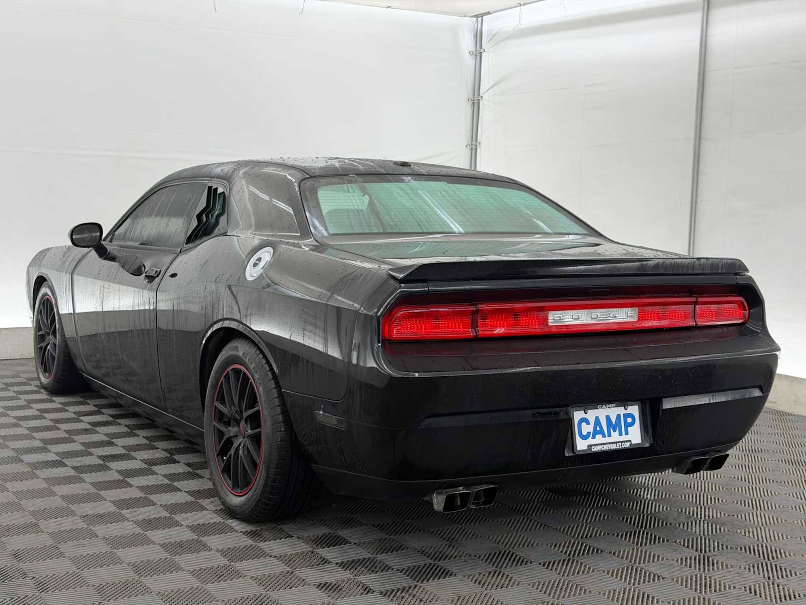 Used 2013 Dodge Challenger R/T image 4