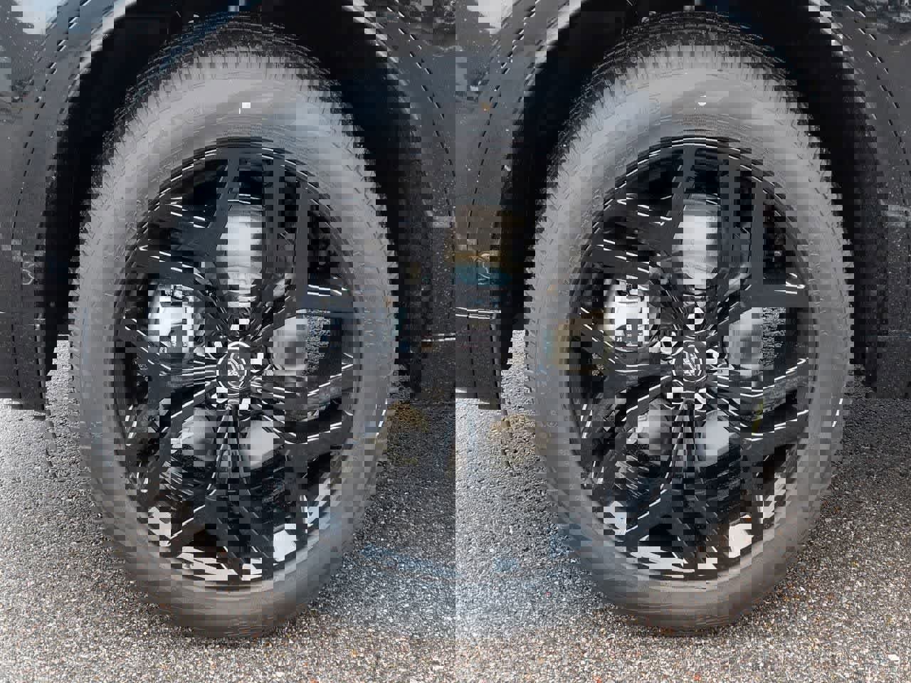 New 2026 Land Rover Discovery Sport Landmark image 13