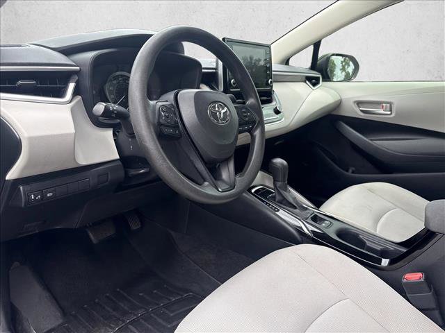 Used 2020 Toyota Corolla LE FWD image 9