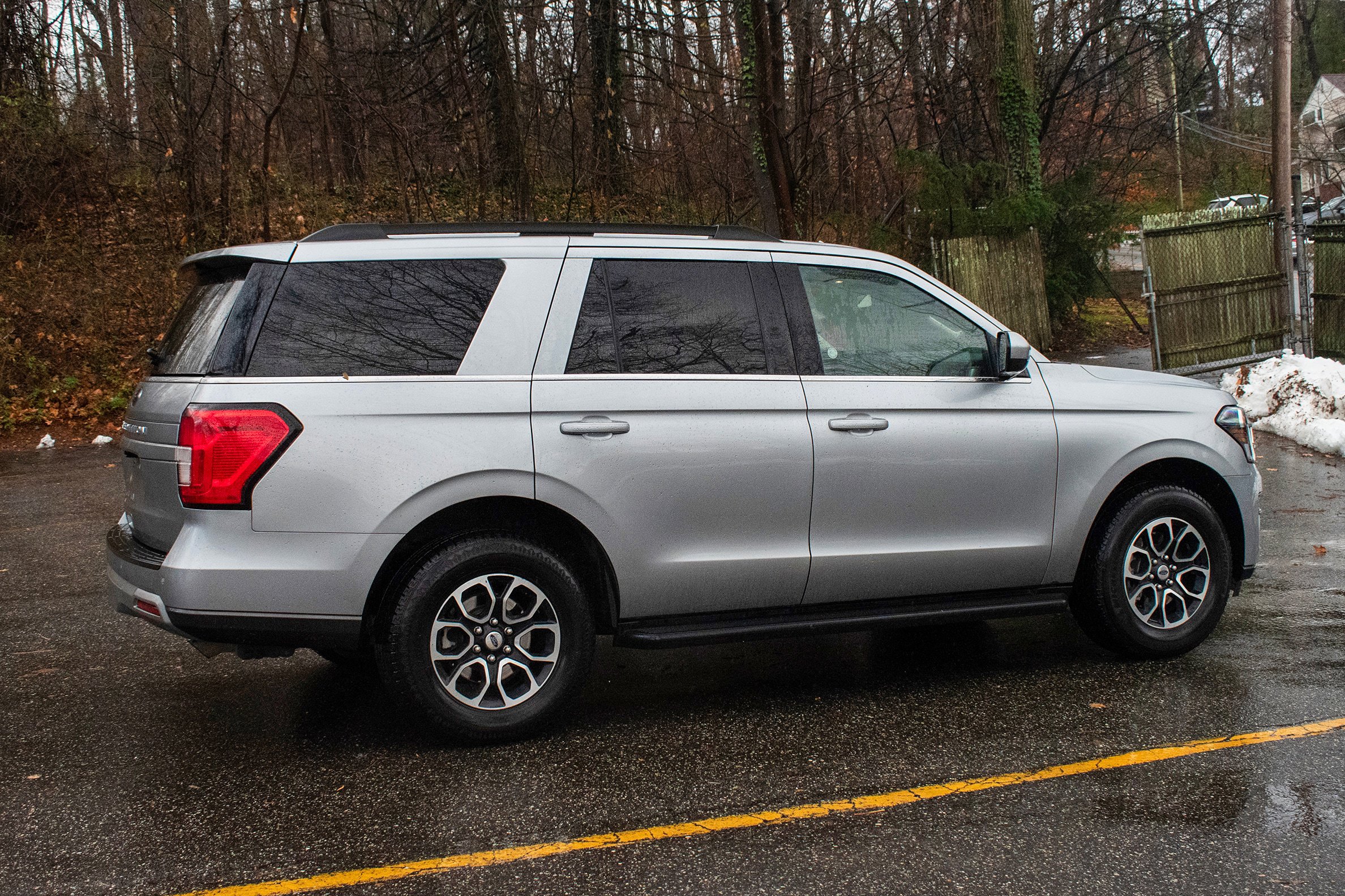 Used 2024 Ford Expedition XLT image 9