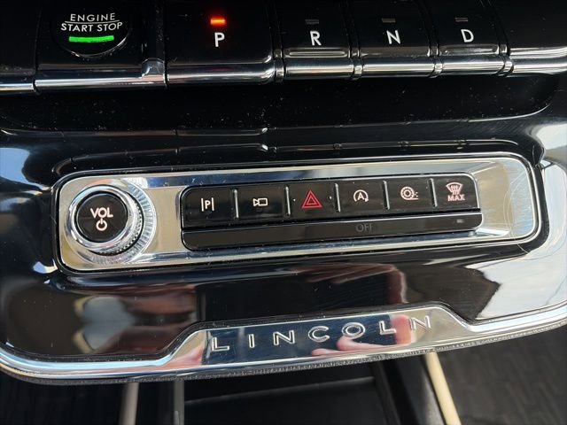Used 2025 Lincoln Corsair FWD w/ Equipment Group 101A image 21