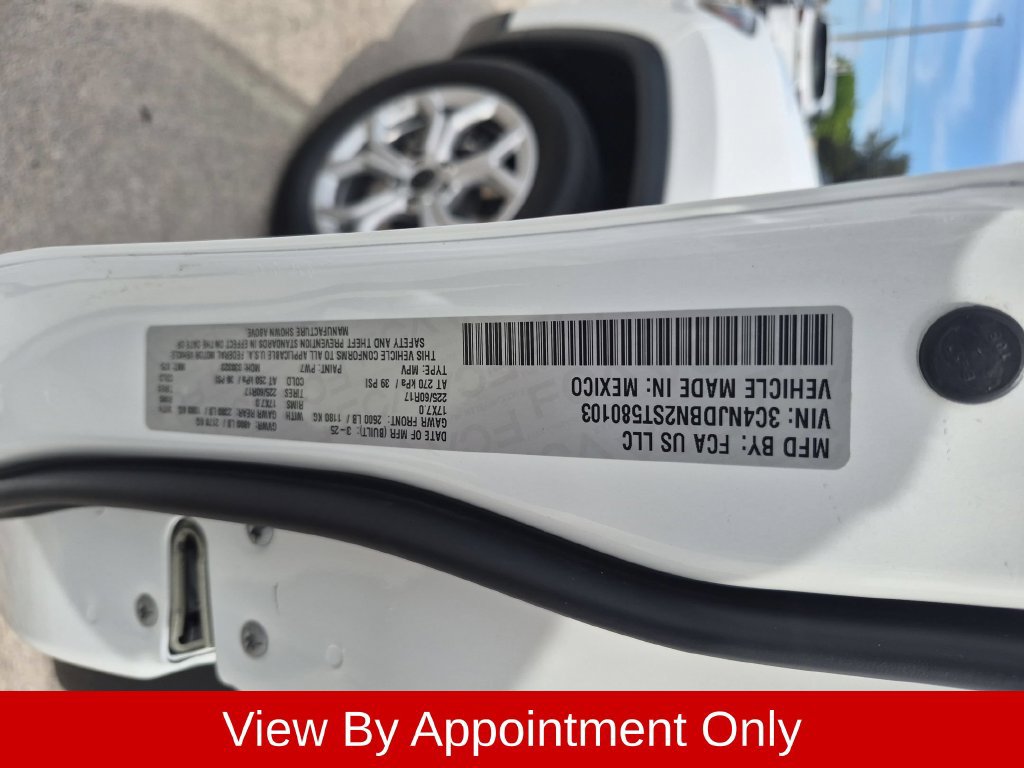 Used 2025 Jeep Compass Latitude AWD/4WD image 35