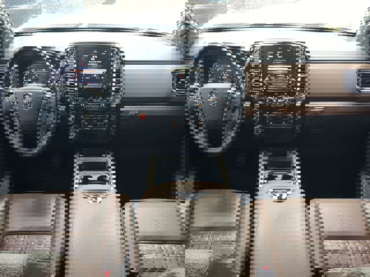 Used 2024 Nissan Titan Platinum Reserve w/ Moonroof Package image 15