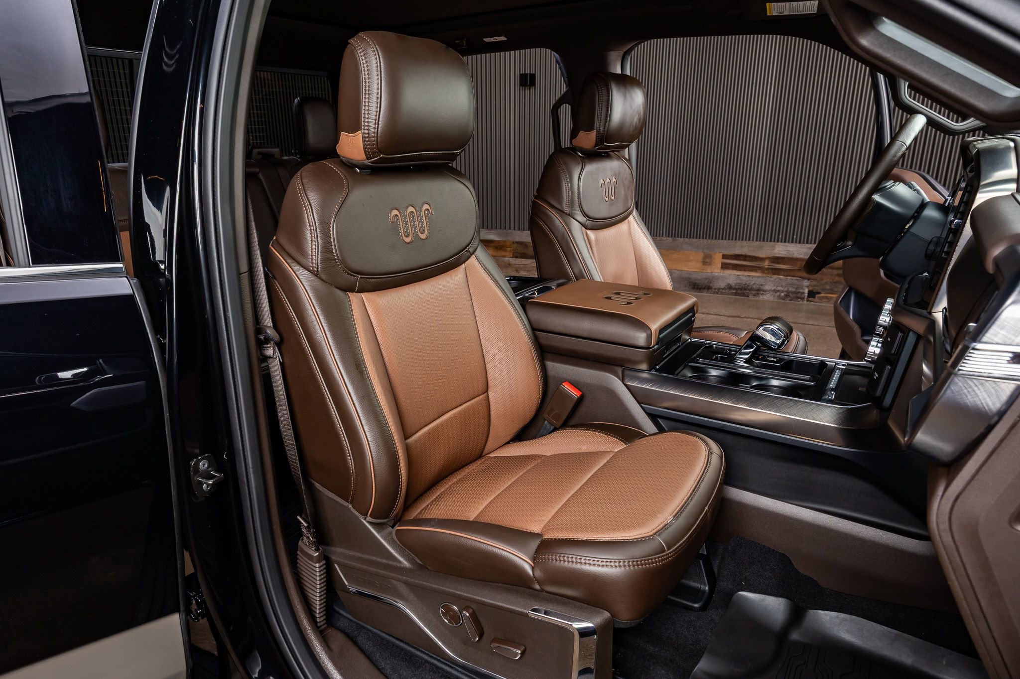 Used 2025 Ford F150 King Ranch w/ FX4 Off-Road Package image 31