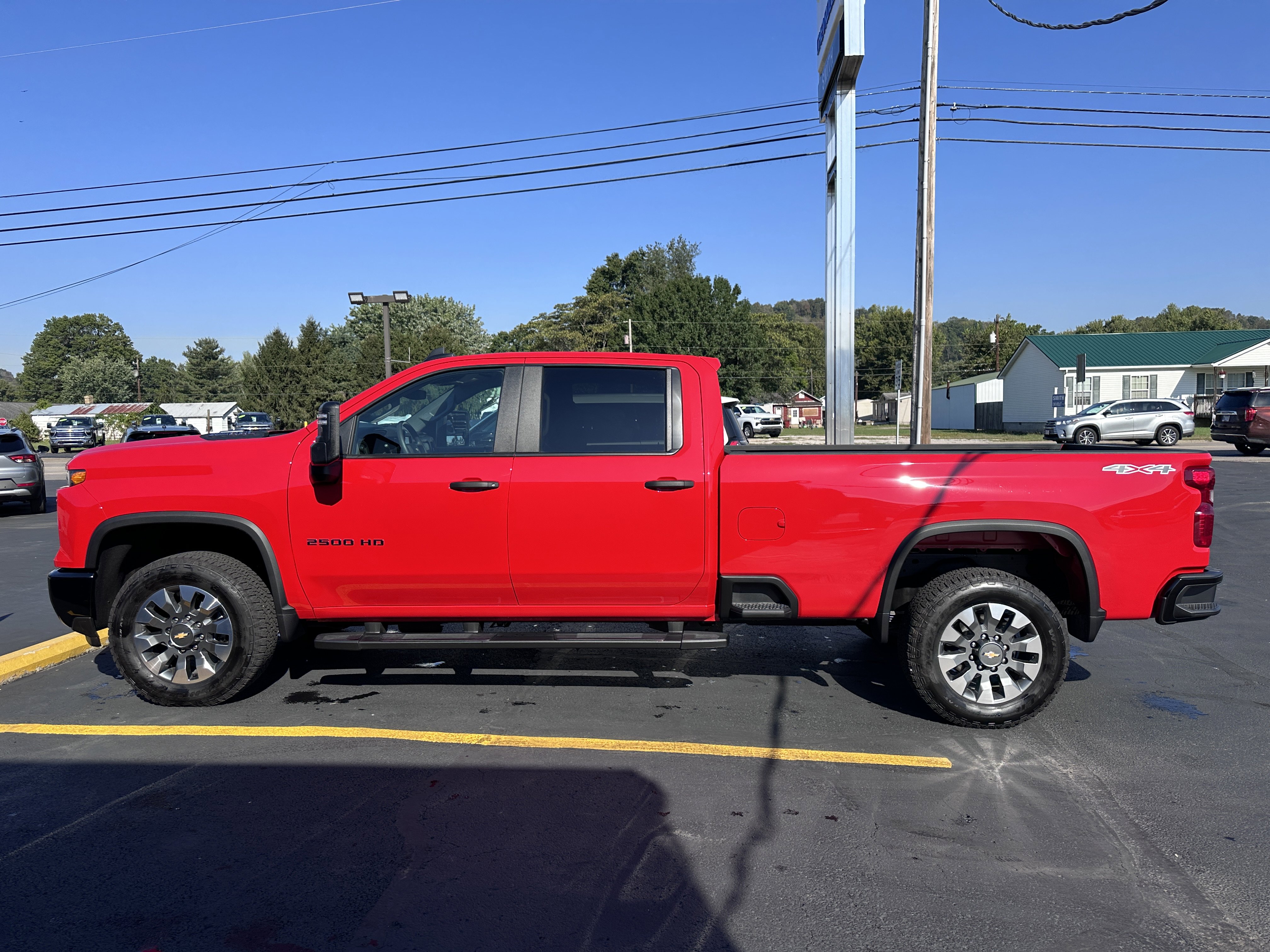 Used 2025 Chevrolet Silverado 2500 Custom image 5