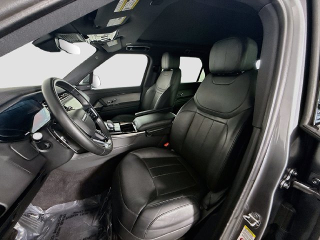 Used 2025 Land Rover Range Rover Sport SE AWD/4WD image 21