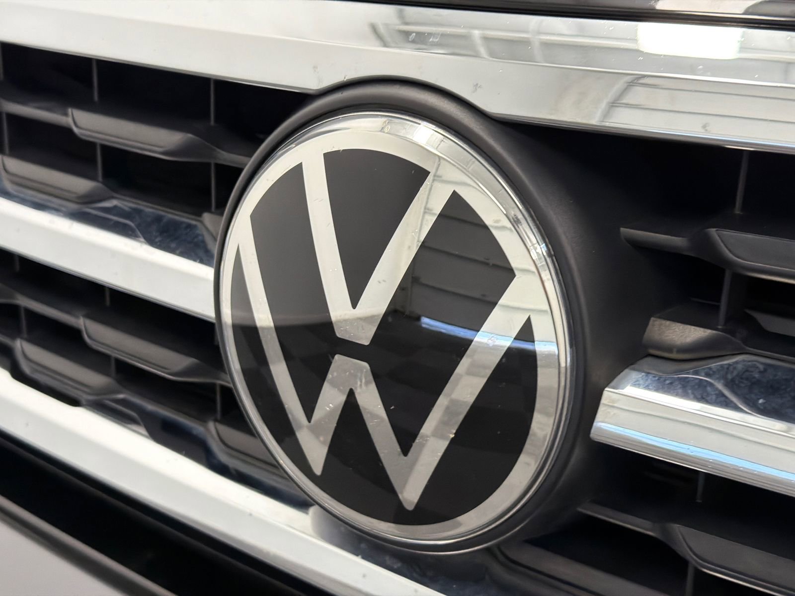 Used 2021 Volkswagen Atlas Cross Sport SEL image 14