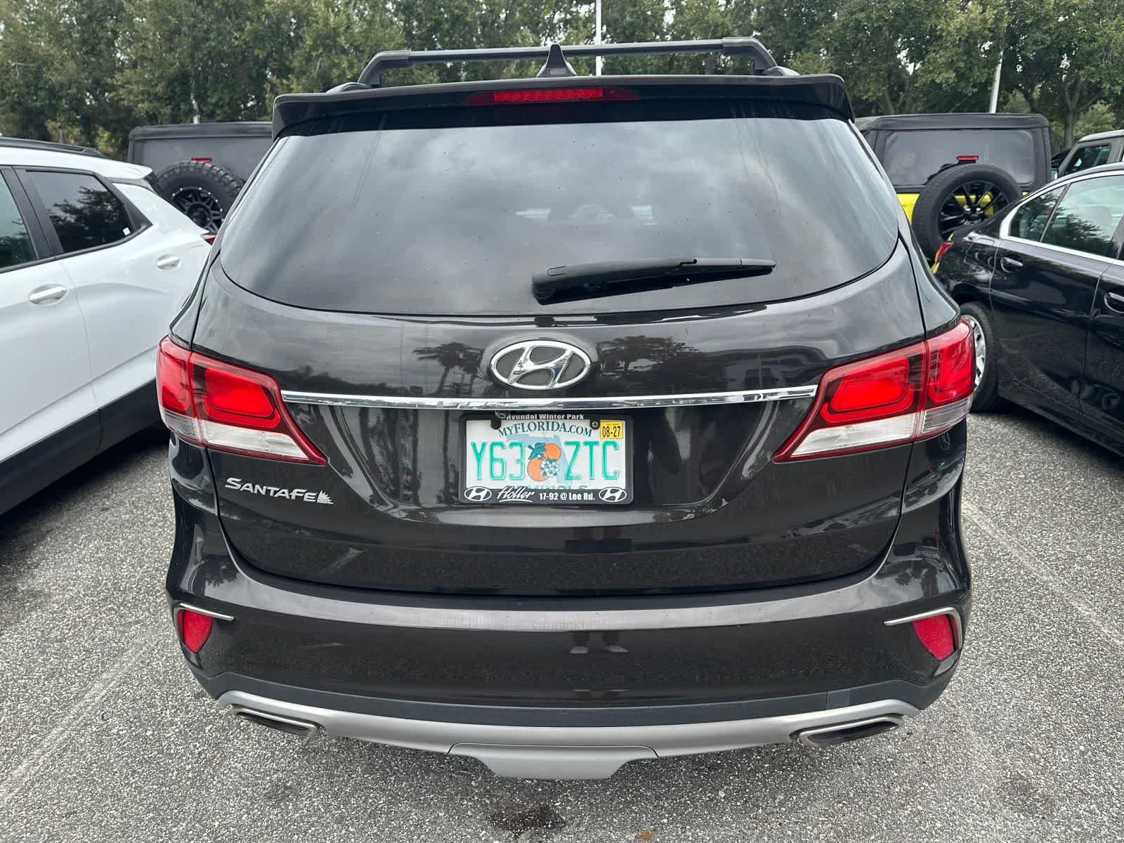 Used 2017 Hyundai Santa Fe SE FWD image 6