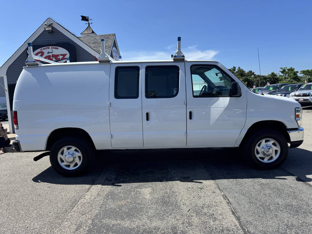 Used 2012 Ford E-250 and Econoline 250 w/ Commercial Cargo Van Pkg RWD image 13