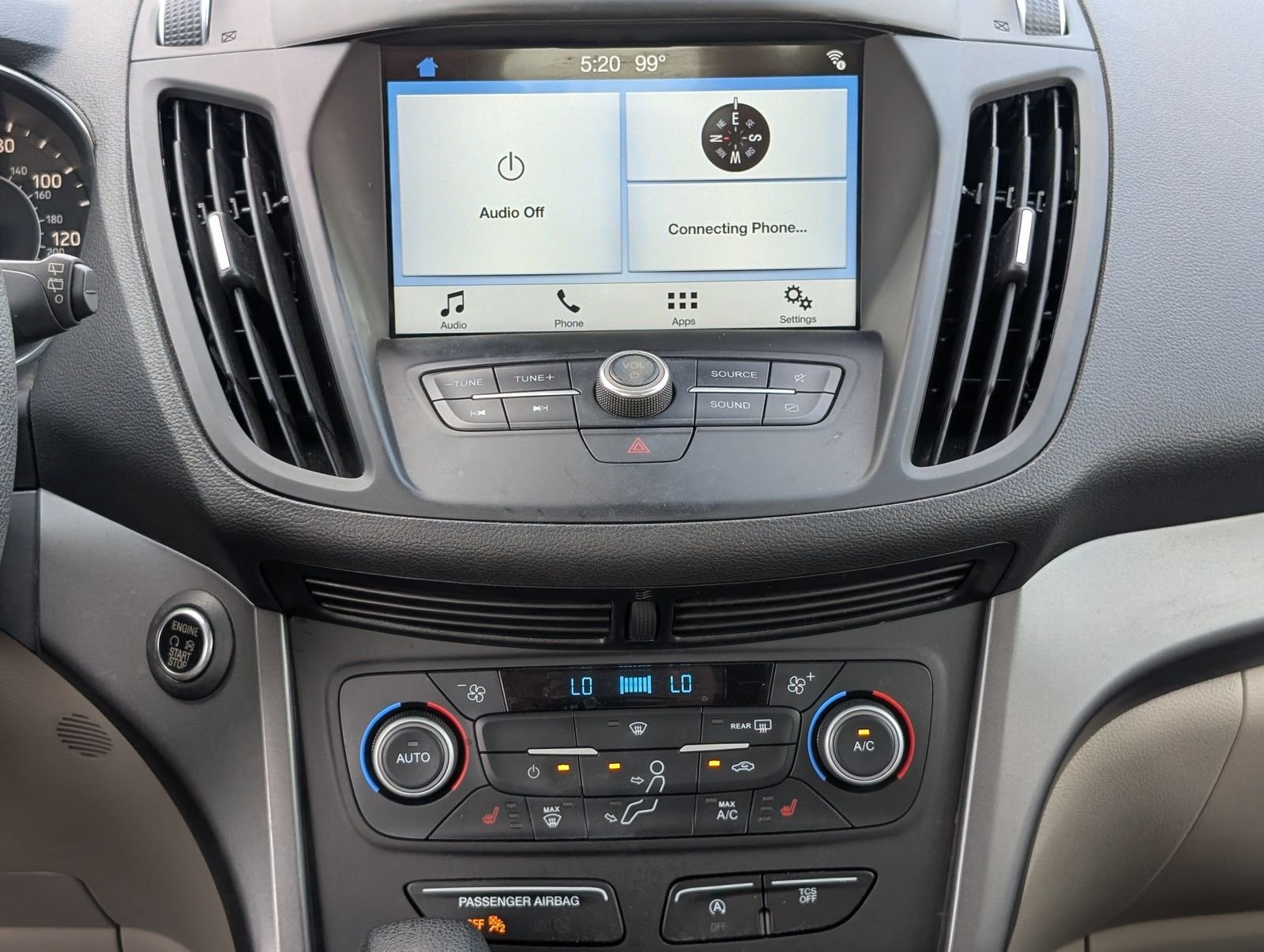 Used 2019 Ford Escape SE FWD image 16