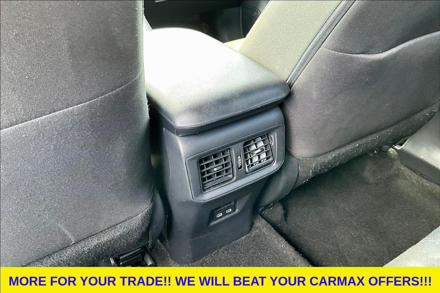 Used 2023 Toyota RAV4 SE AWD/4WD image 10