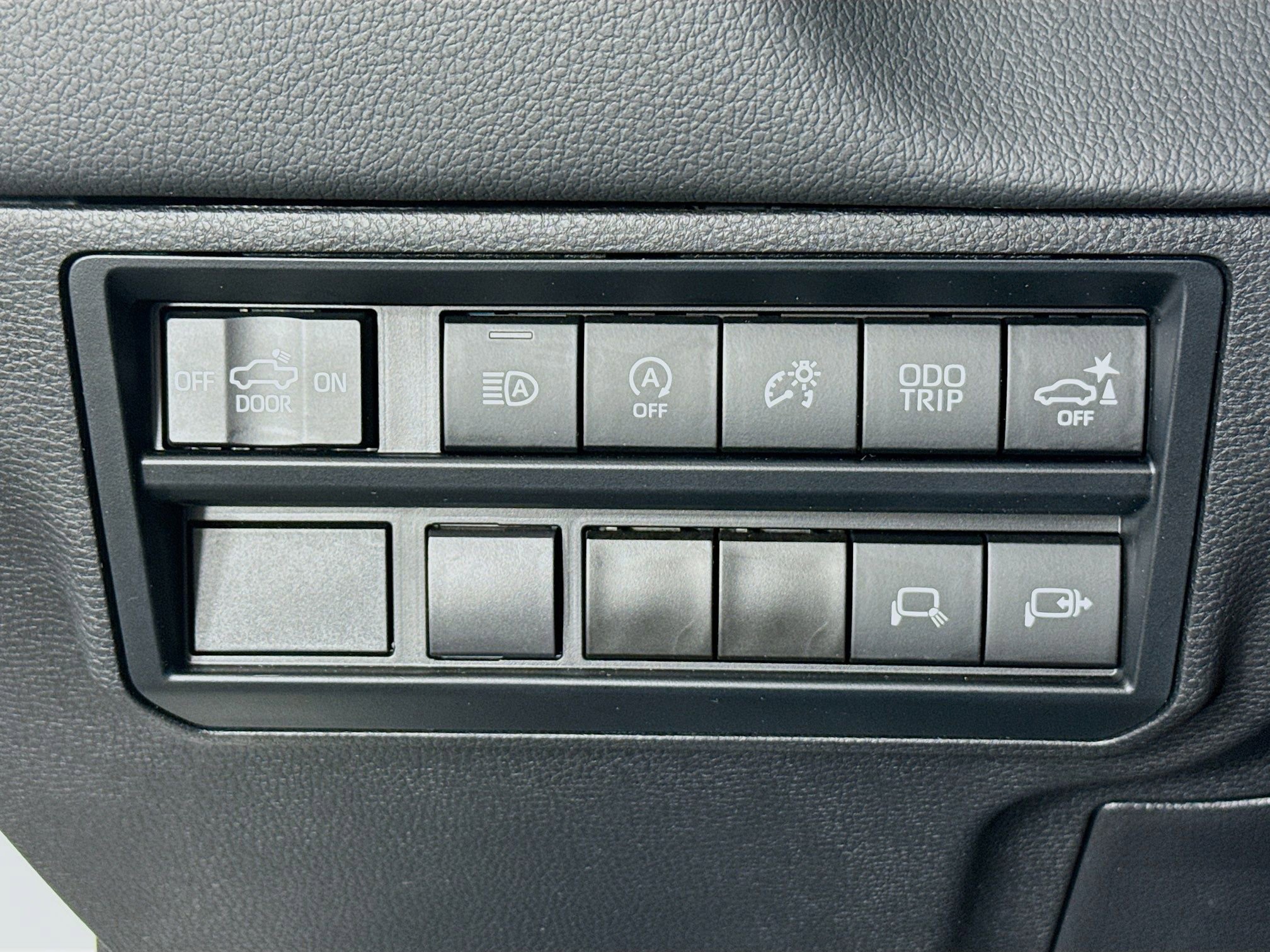 Used 2023 Toyota Tundra Limited AWD/4WD image 11