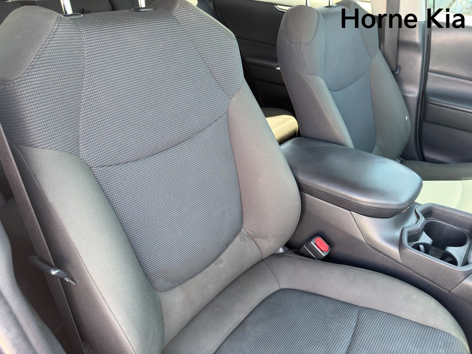 Used 2021 Toyota RAV4 LE FWD image 30