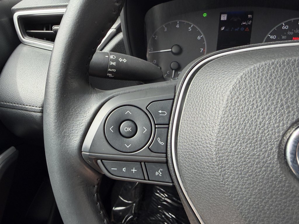 Used 2023 Toyota Corolla Cross LE AWD/4WD image 28