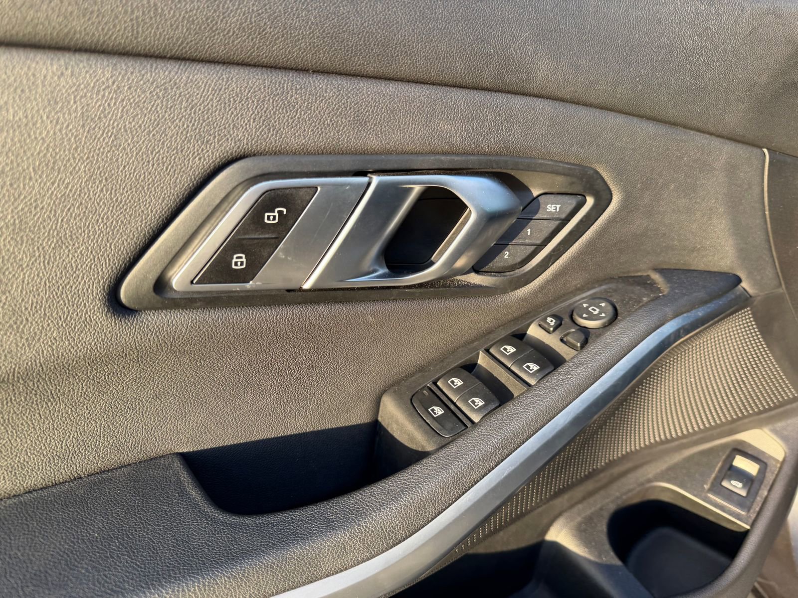 Used 2019 BMW 330i xDrive Sedan AWD/4WD image 18