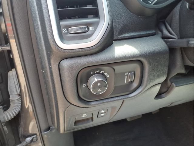 Used 2021 RAM 1500 Big Horn AWD/4WD image 17