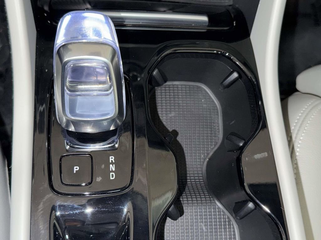 Certified 2024 Volvo XC40 B5 Ultimate w/ Protection Package Premier AWD/4WD image 22