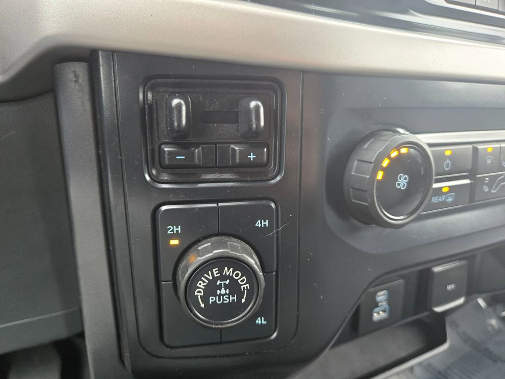 Used 2021 Ford F150 XLT image 17