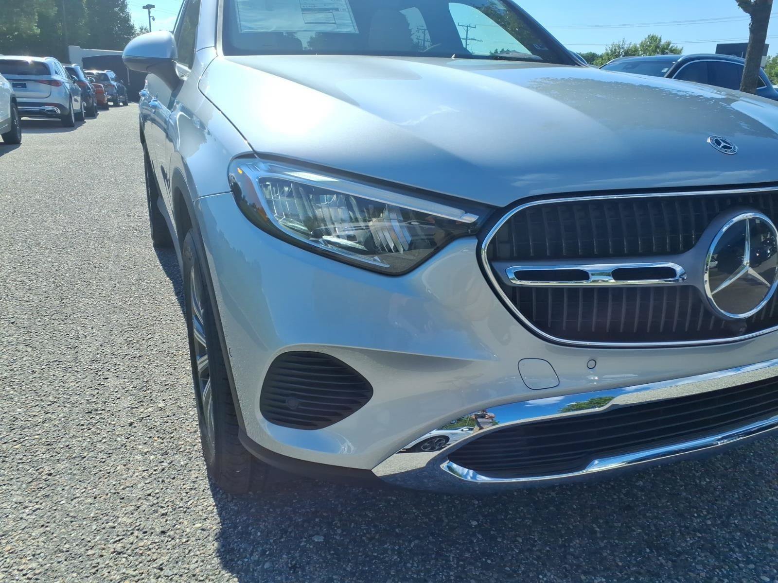 New 2026 Mercedes-Benz GLC 300 4MATIC image 3
