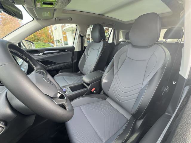 New 2026 Volkswagen Tiguan SE image 11