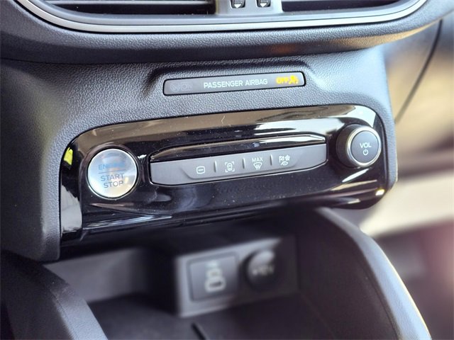 New 2025 Ford Escape SE image 22