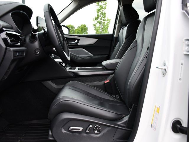 Certified 2026 Acura MDX FWD w/ Technology Package image 13