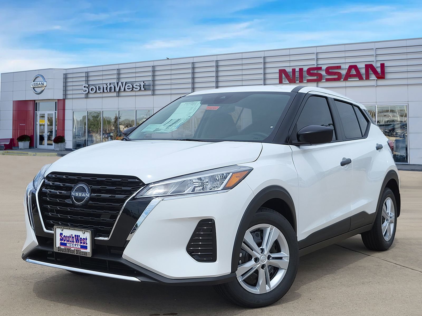New 2025 Nissan Kicks Play S