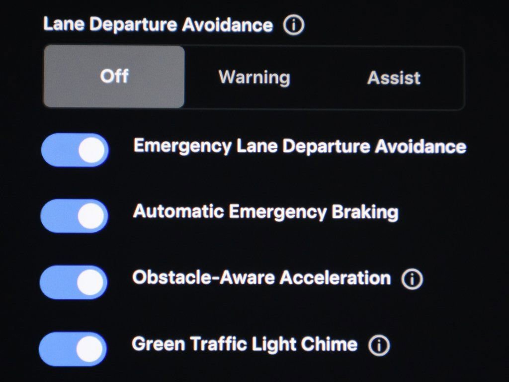 Used 2023 Tesla Model X Plaid image 40