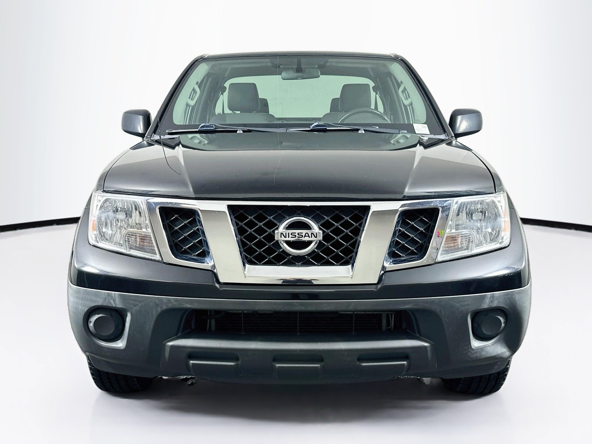 Used 2016 Nissan Frontier S RWD image 2