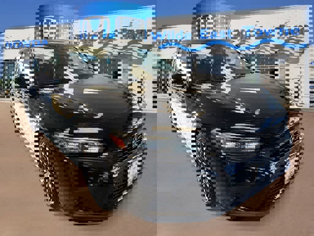 Certified 2024 Honda Civic Touring image 2