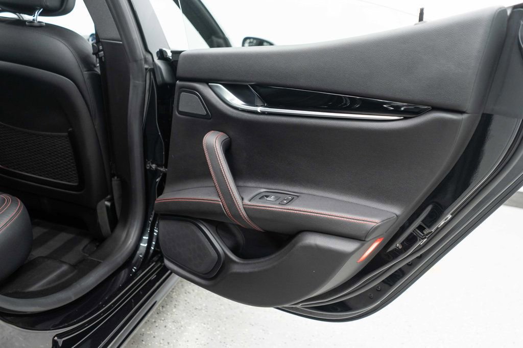 Used 2022 Maserati Ghibli Modena Q4 image 27