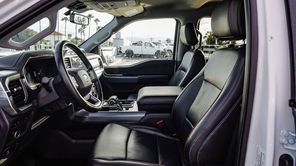 Used 2022 Ford F150 Lariat w/ Trailer Tow Package image 18